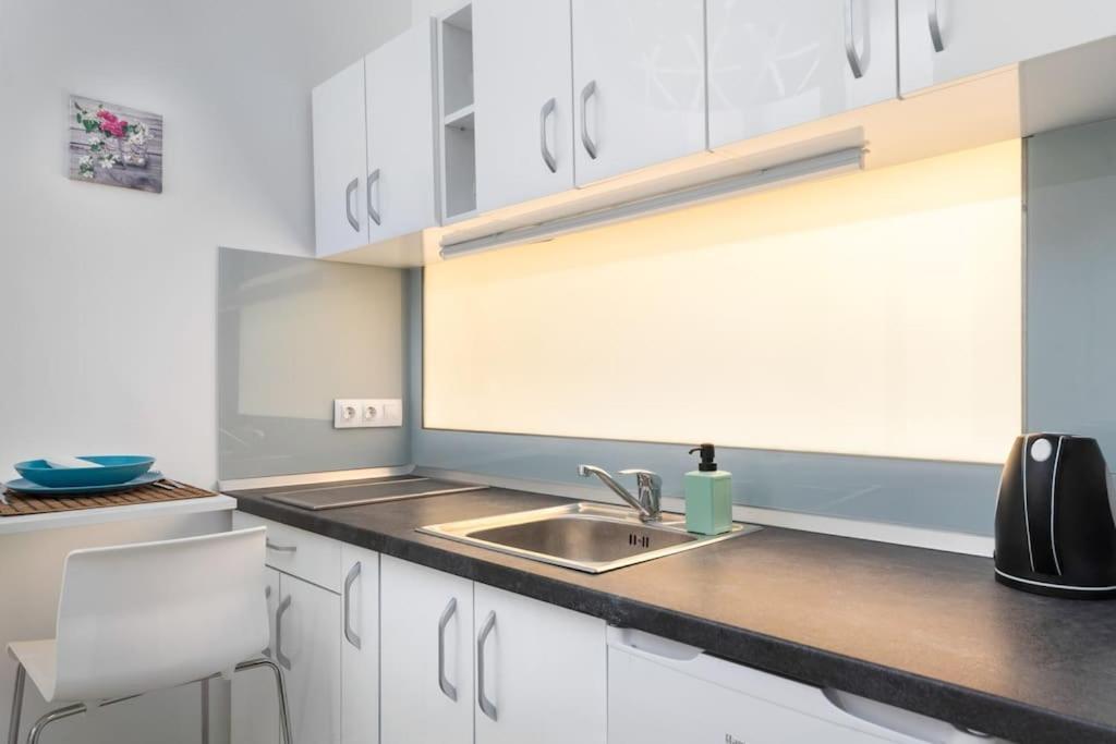 Swarz'S Downtown Apartment Budapest Bagian luar foto