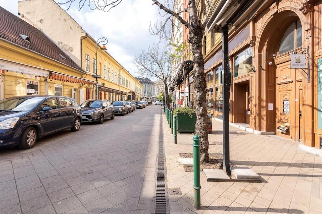 Swarz'S Downtown Apartment Budapest Bagian luar foto